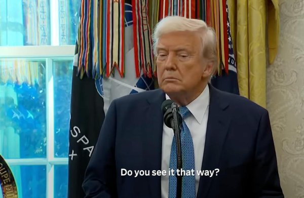 悦倍网 关税战玩不下去了？特朗普许诺：对华关税将下跌，但肯定不是0！